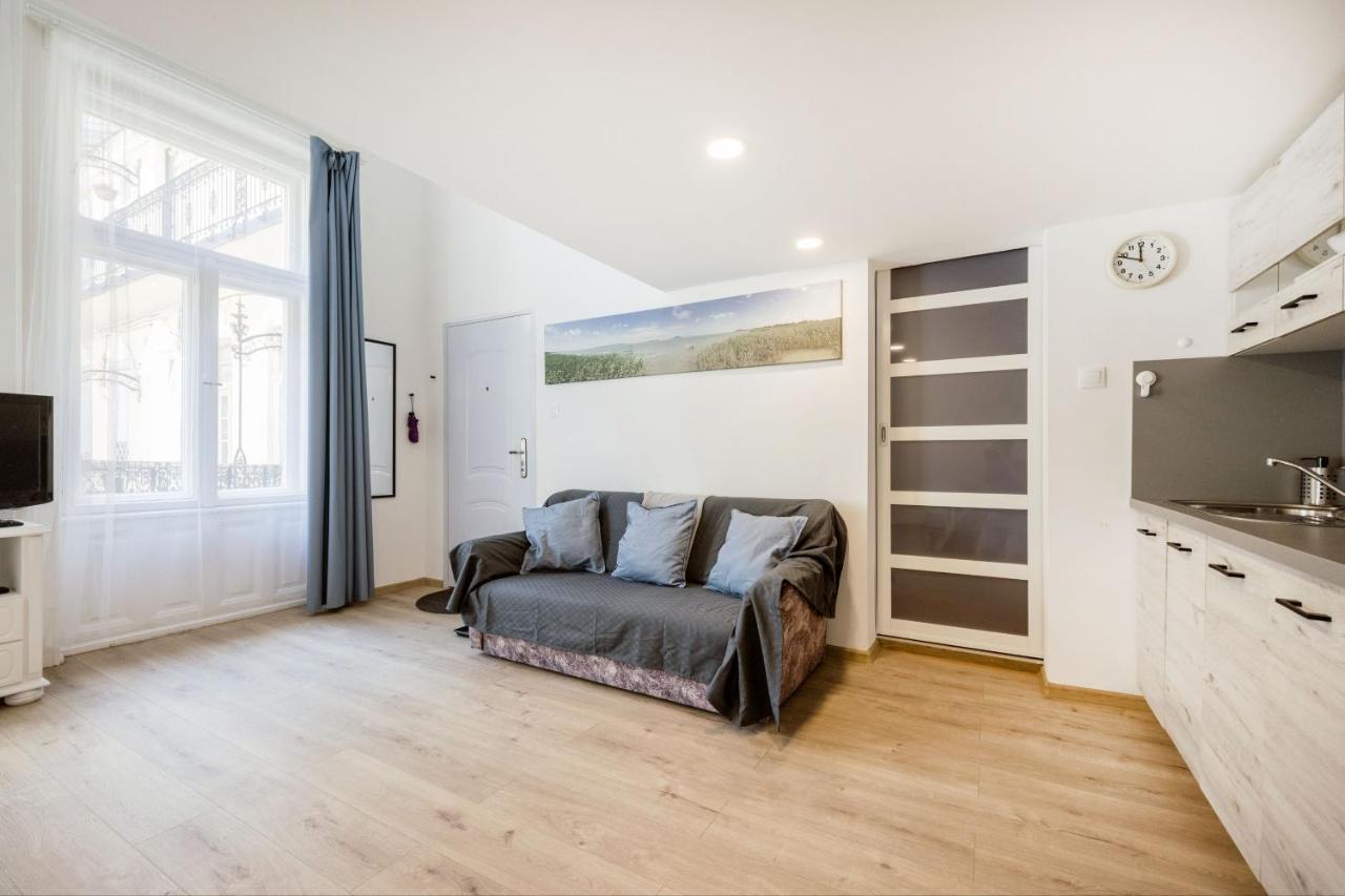 V12 Apartments Budapest Eksteriør bilde